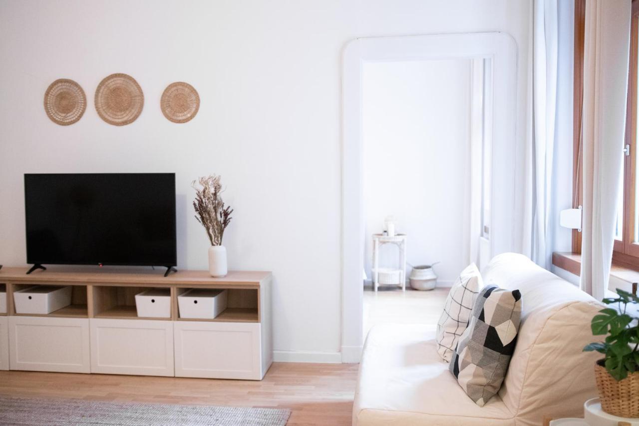 Scandi Custom 2-bdr דירה *